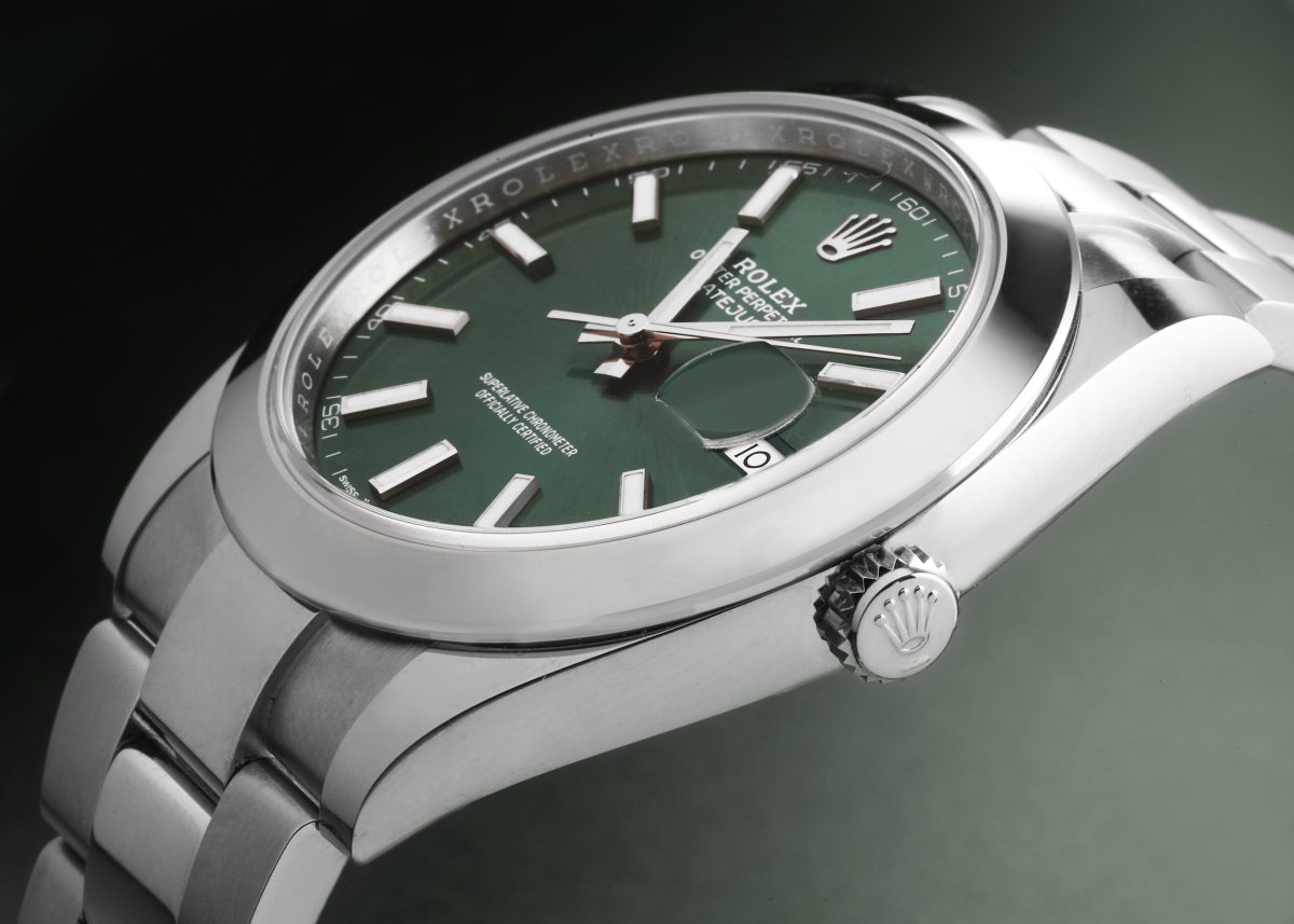 Rolex oyster hotsell perpetual date green