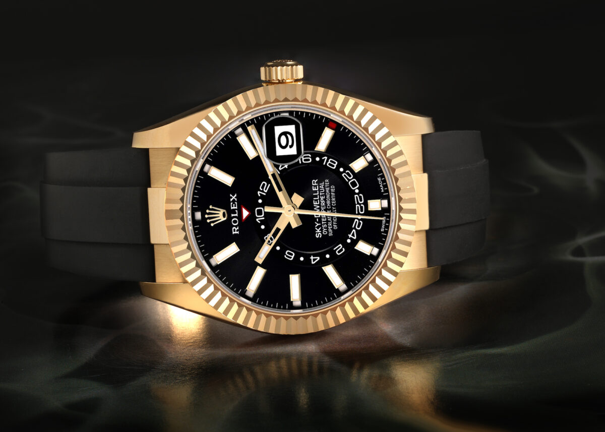 Watch Superior Gold/Black