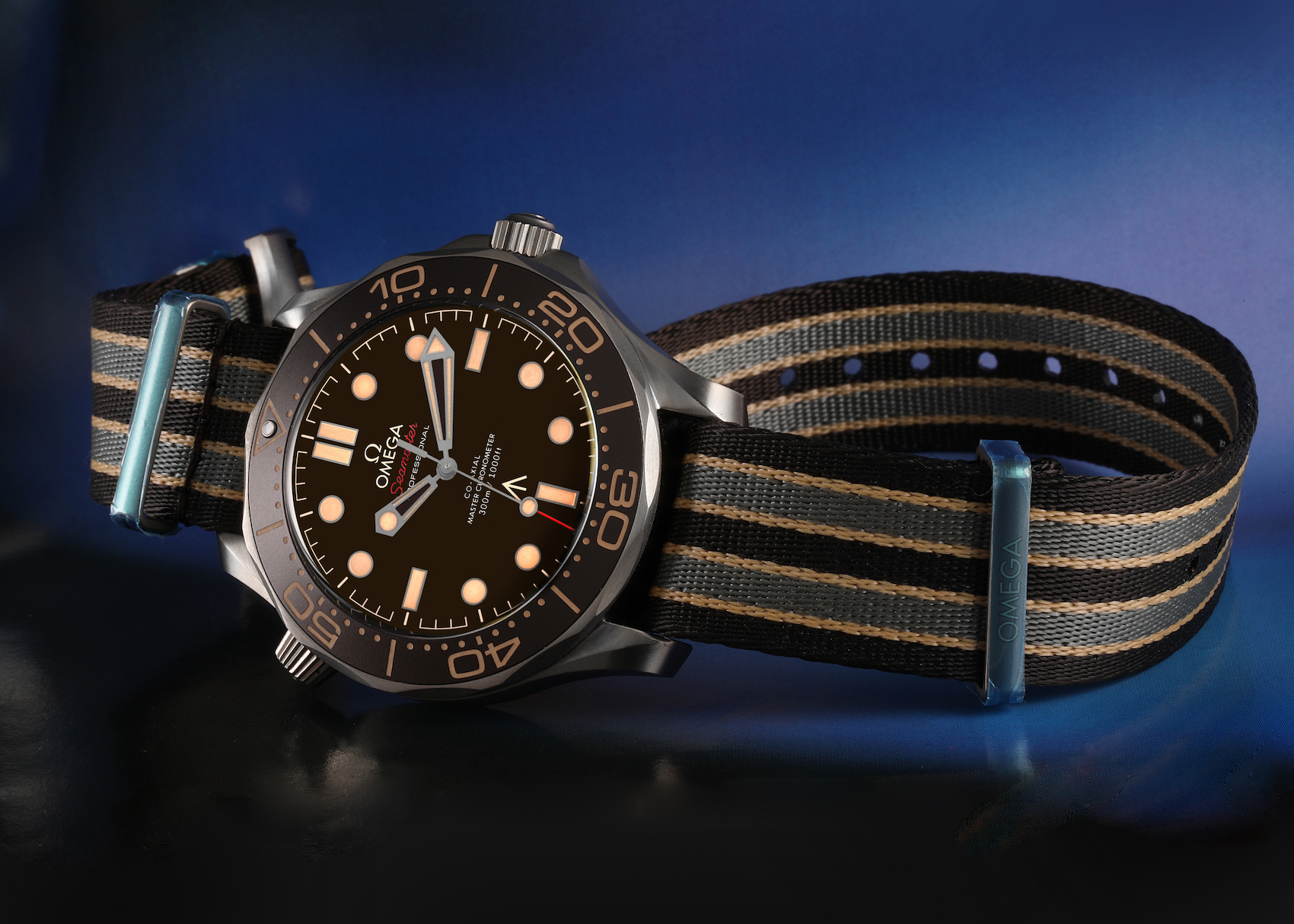 Omega Seamaster 007 Edition Titanium Mens Watch 210.90.42.20.01.001