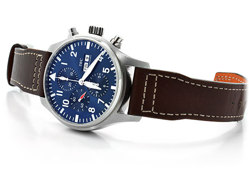 The First IWC Pilot's Watch With A Fully-Luminous Dial