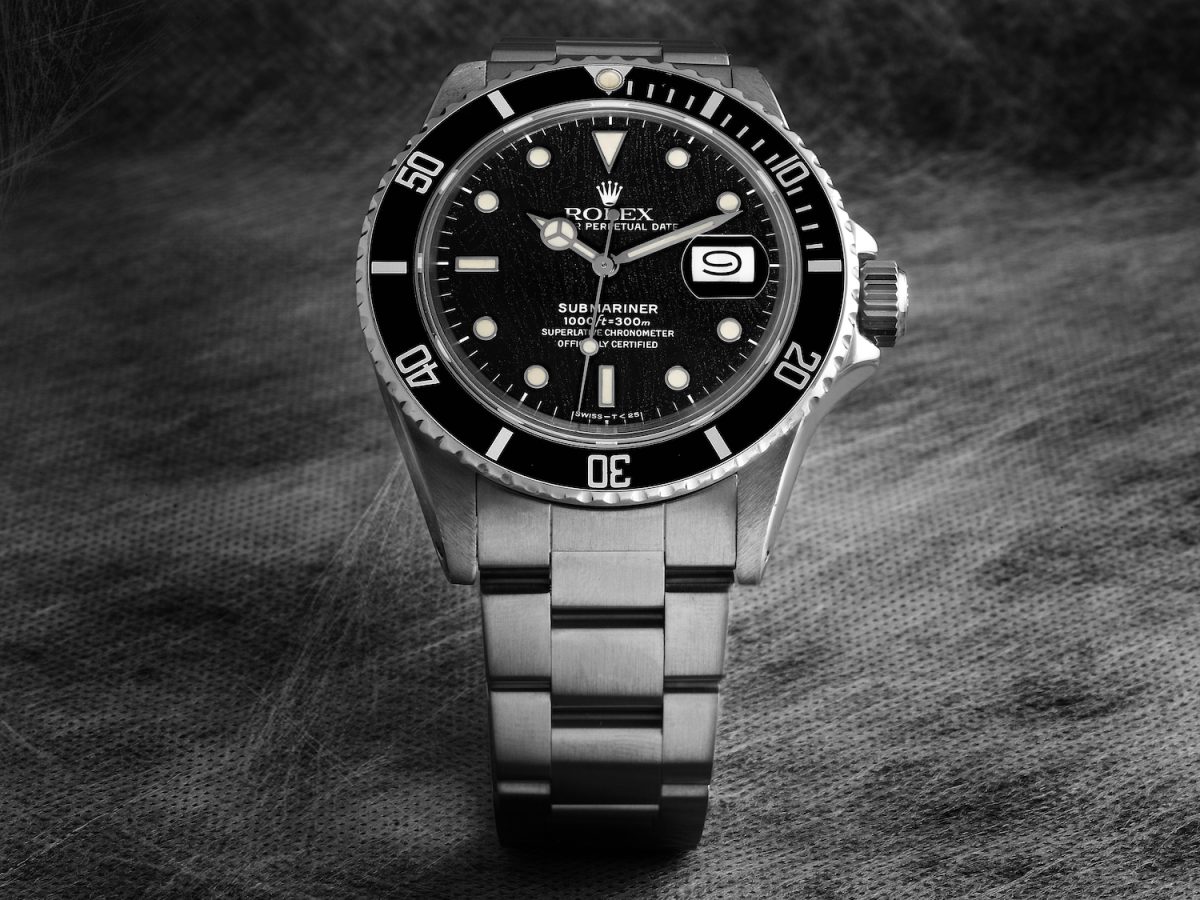 Rolex Submariner Date Black Dial Steel Mens Watch 16610