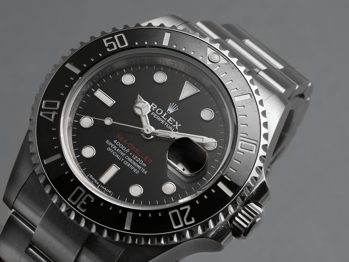 bord syre Elendighed Rolex Seadweller 43mm Guide | The Watch Club by SwissWatchExpo