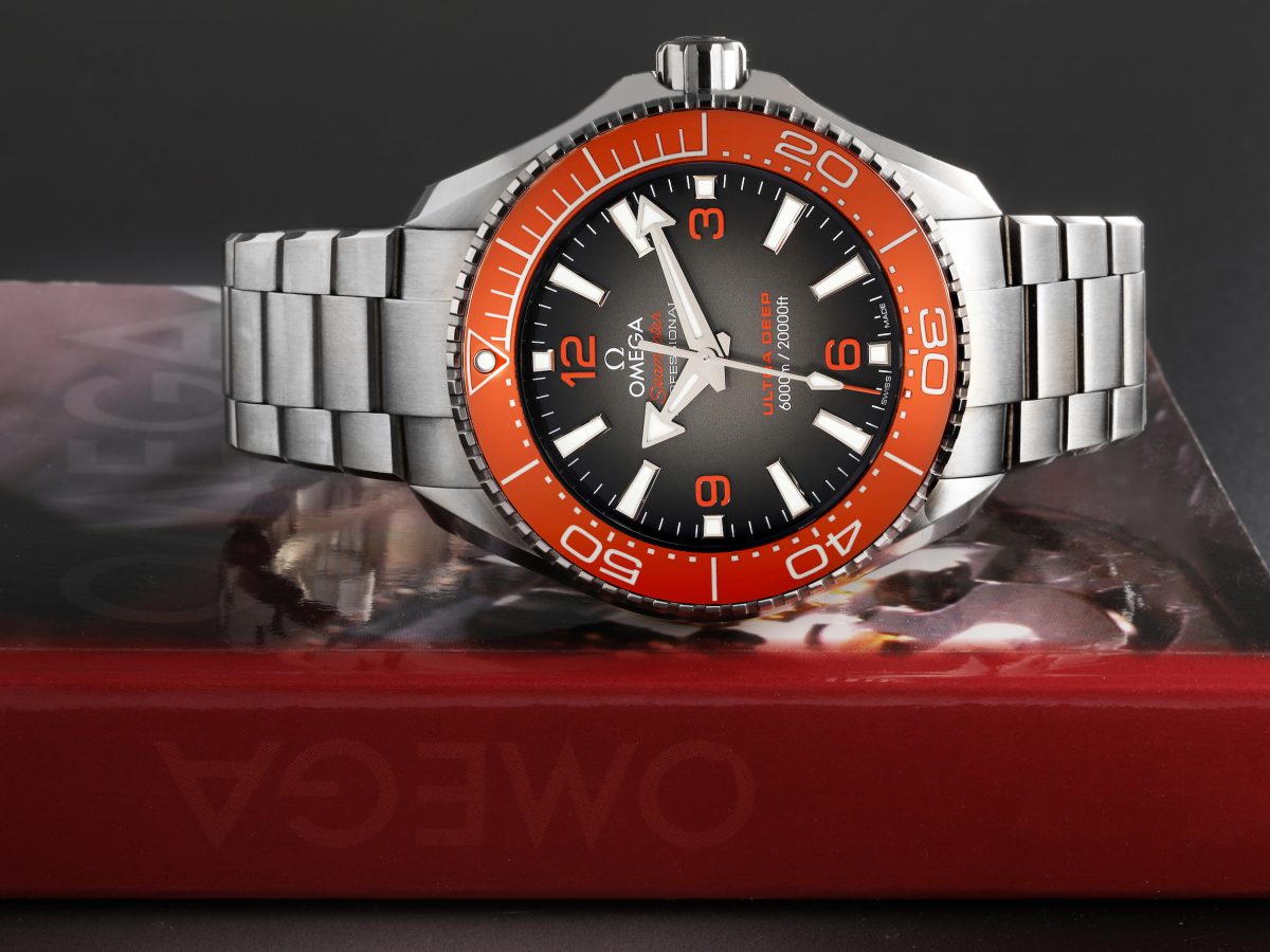 Omega Seamaster Planet Ocean Ultra Deep Orange Bezel Mens Watch 215.30.46.21.06.001