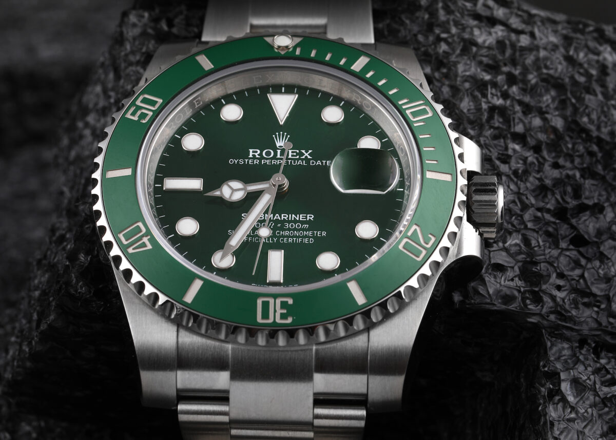 Rolex Submariner Hulk Green Dial Steel Mens Watch 116610LV