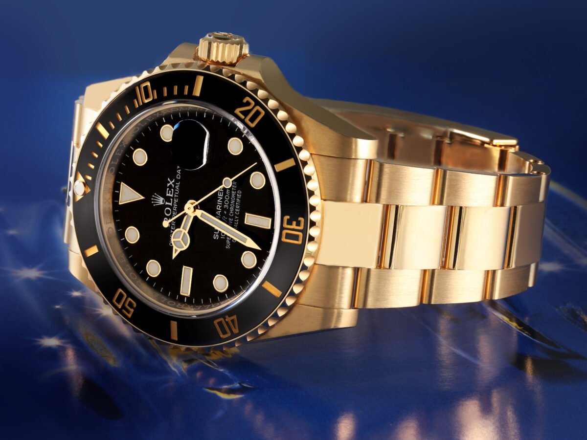 What Rolex Submariner Is the Best Investment - Rolex Submariner Yellow Gold Black Dial Bezel Mens Watch 126618