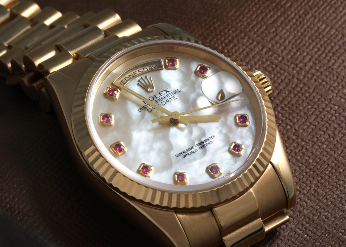 Rolex President Day Date Yellow Gold MOP Rubies Mens Watch 118238